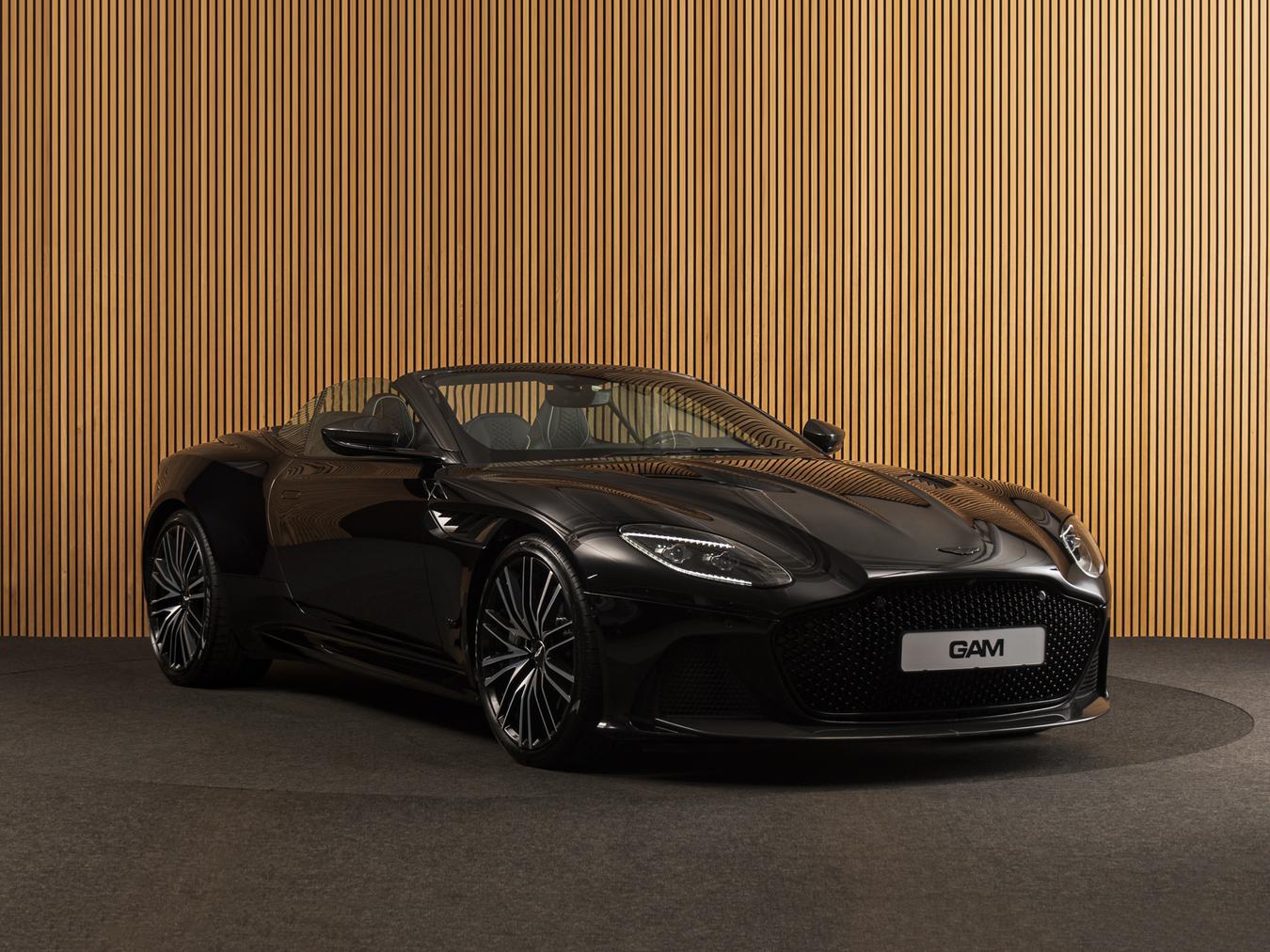 Aston Martin  DBS Volante